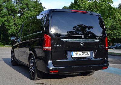 Mercedes-VClass-6Seater-01