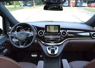 Mercedes-VClass-6Seater-01